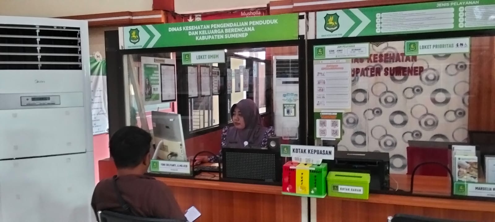 Pemberian layanan konsultasi kepengurusan reaktifasi UHC